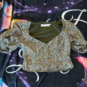 Astr Floral Puff Sleeve Blouse in Green